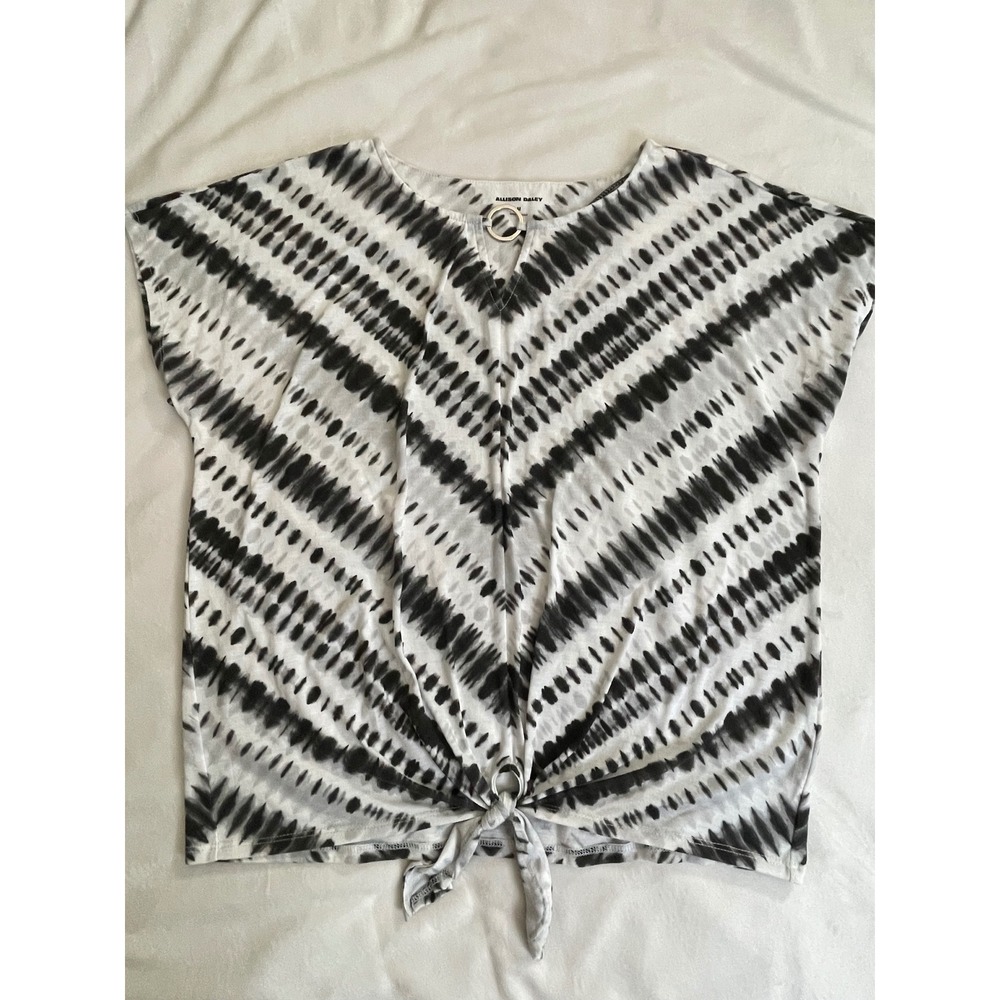 Allison Daley Tie Dye Chevron Top Black White Ring Detail Front Tie Womens Med